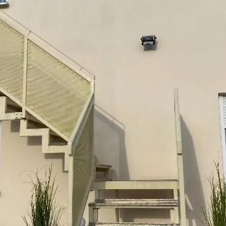 Jozephine 3 By Guide 풀라