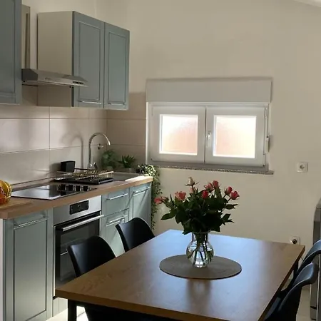 Jozephine 3 By Guide Apartment Pula